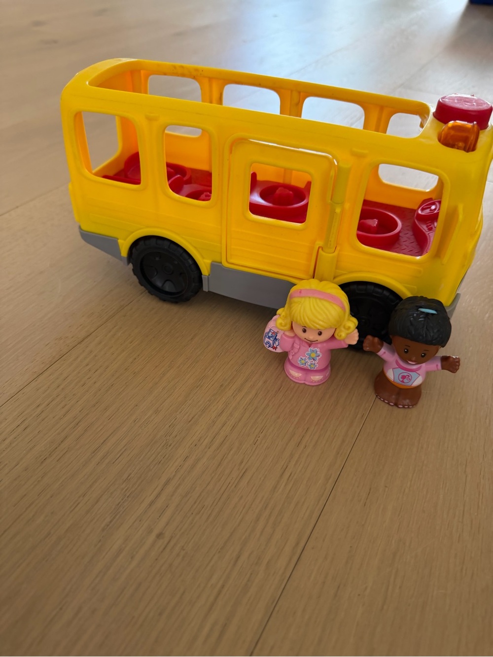 Little people School Bus with Two Figurines